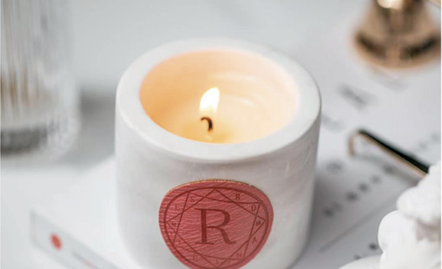 Fresh And Pleasant Scent of Scented Candle