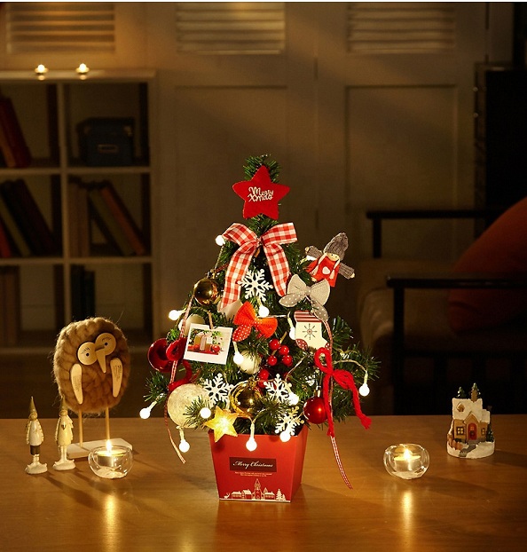mini fake christmas tree